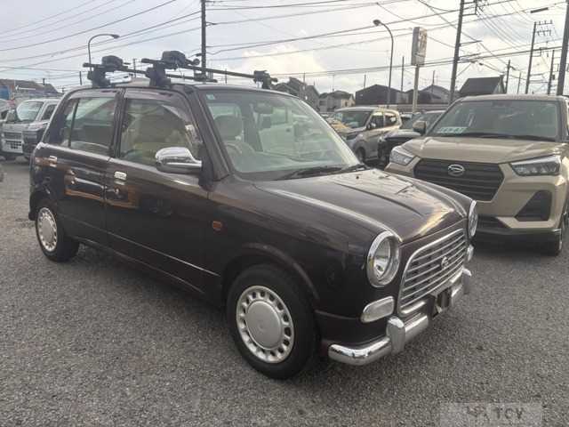2001 Daihatsu Miragino