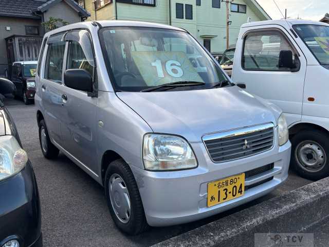 2002 Mitsubishi Toppo Bj