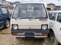 1990 Mitsubishi Minicab Truck