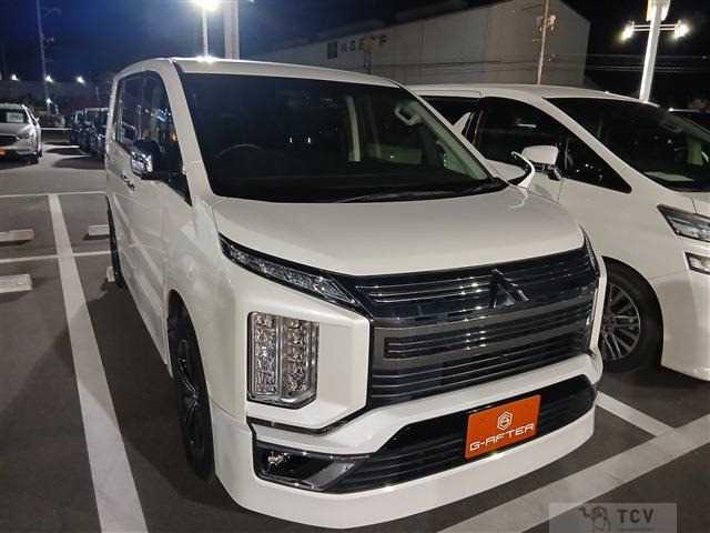 2020 Mitsubishi Delica D5