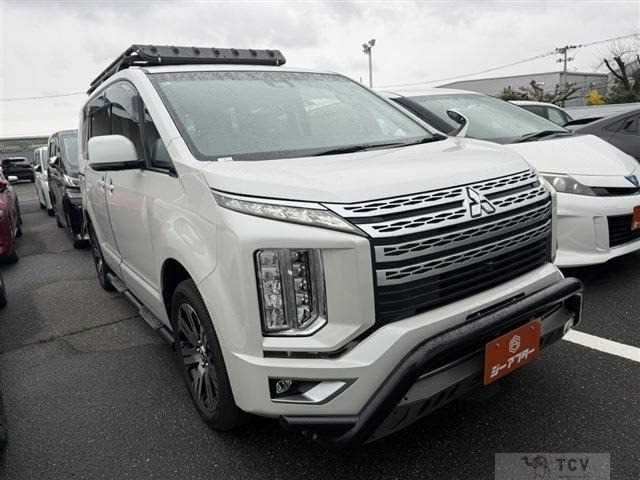 2020 Mitsubishi Delica D5