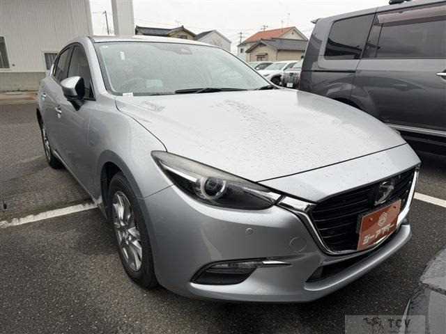 2018 Mazda Axela