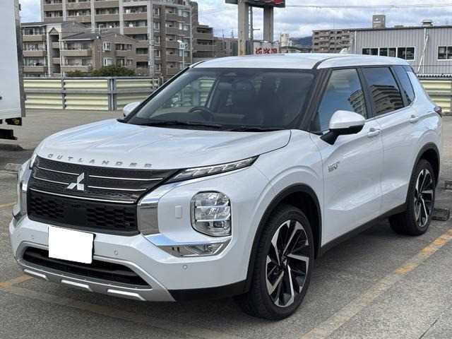 Mitsubishi Outlander 2024 — миниатюра 4