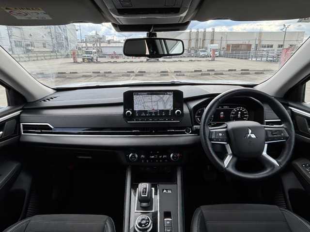 Mitsubishi Outlander 2024 — миниатюра 8