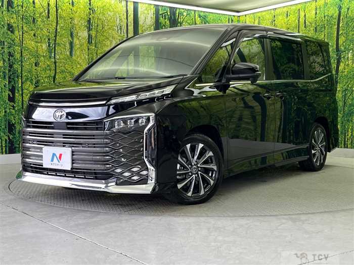 2022 Toyota Voxy