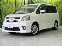 2012 Toyota Noah
