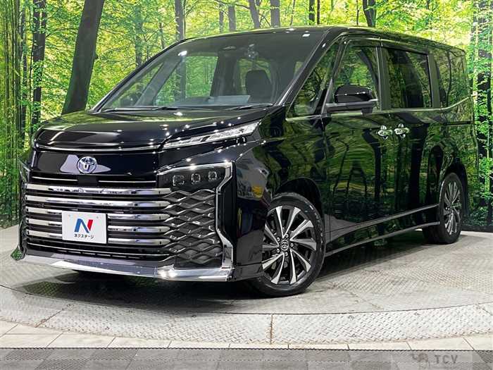 2023 Toyota Voxy