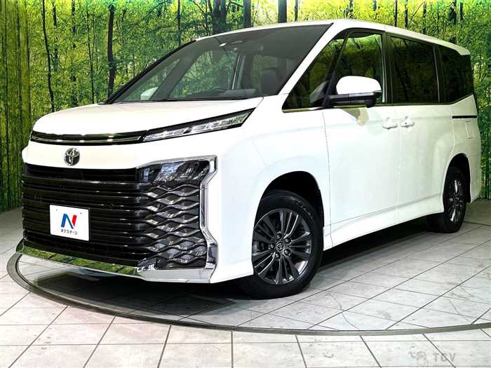 2023 Toyota Voxy