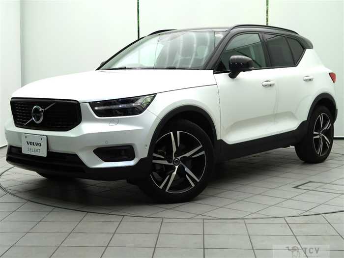 2021 Volvo XC40