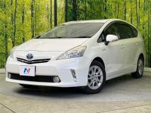 2012 Toyota PRIUS α