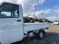 2004 Nissan Clipper Truck