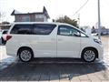 2013 Toyota Alphard G