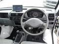2004 Mitsubishi Minicab Truck