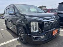 2019 Mitsubishi Delica D5