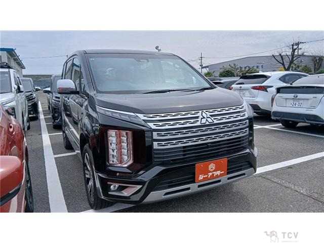 2023 Mitsubishi Delica D5