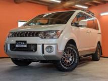 2018 Mitsubishi Delica D5