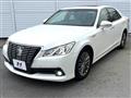 2013 Toyota Crown Hybrid
