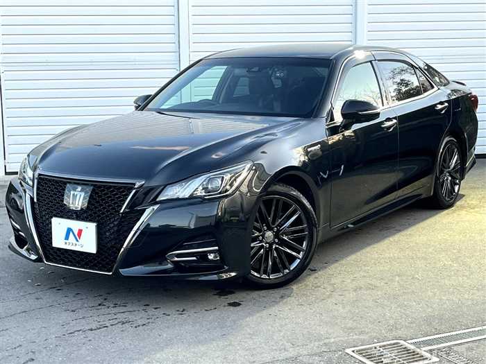 2018 Toyota Crown Hybrid