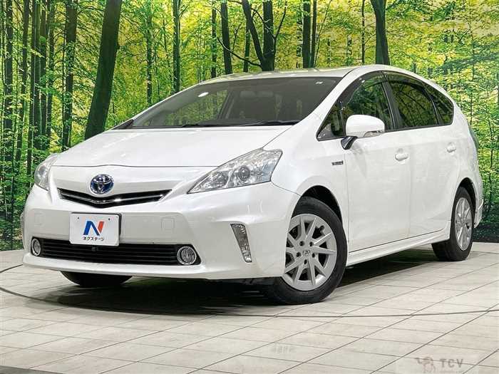 2013 Toyota PRIUS α