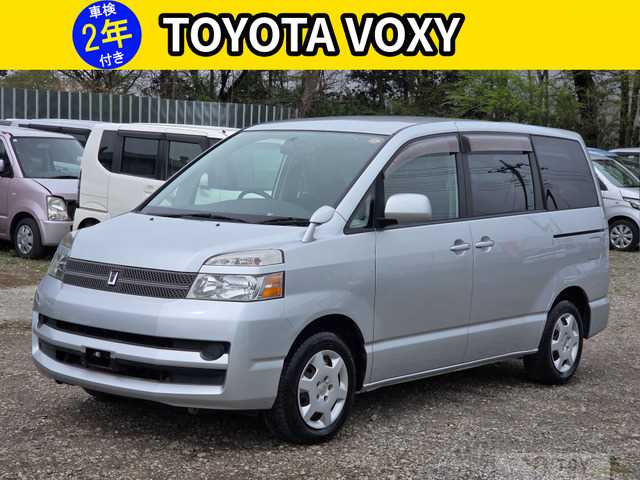 2006 Toyota Voxy