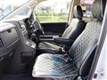 2013 Mitsubishi Delica D5