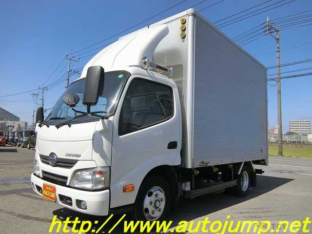 2013 Hino Dutro