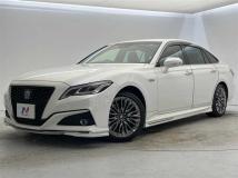 2019 Toyota Crown Hybrid