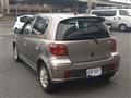 2004 Toyota Vitz