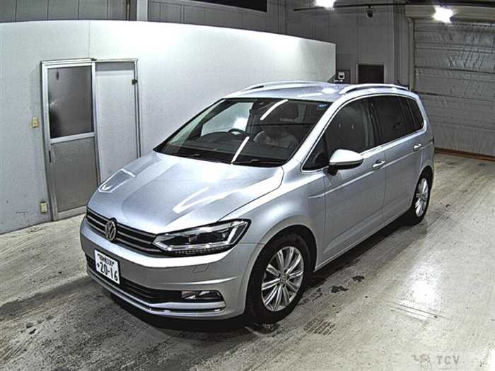 2016 Volkswagen Golf Touran
