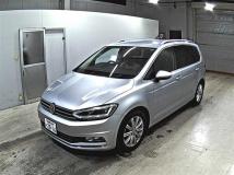 2016 Volkswagen Golf Touran
