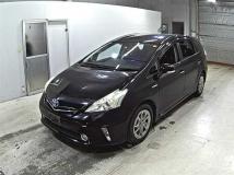 2013 Toyota PRIUS α