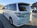 2012 Toyota Vellfire