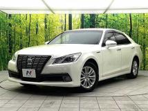 2015 Toyota Crown Hybrid