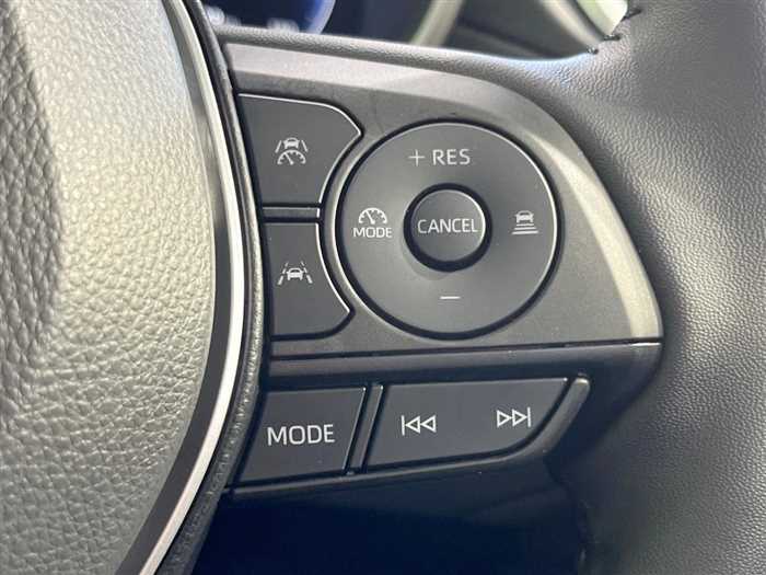 Toyota CorollaCross 2025 — миниатюра 9