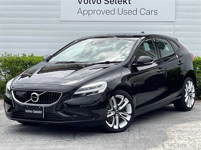 2018 Volvo V40