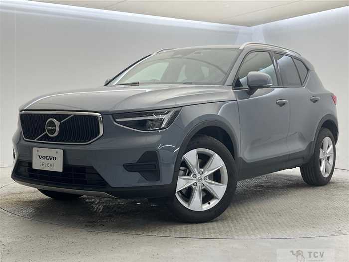2023 Volvo XC40