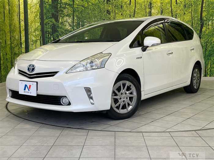 2013 Toyota PRIUS α