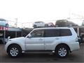 2012 Mitsubishi Pajero