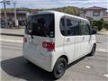 2011 Daihatsu Tanto