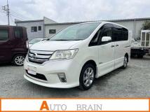 2013 Nissan Serena
