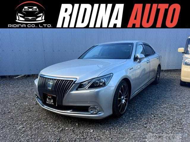 2013 Toyota Crown Majesta