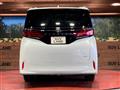 2023 Toyota Alphard Hybrid