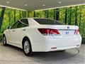 2013 Toyota Crown Hybrid