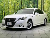 2013 Toyota Crown Hybrid