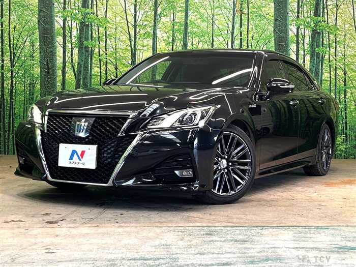 2016 Toyota Crown Hybrid