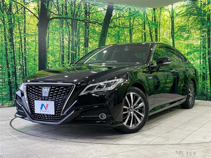 2019 Toyota Crown Hybrid