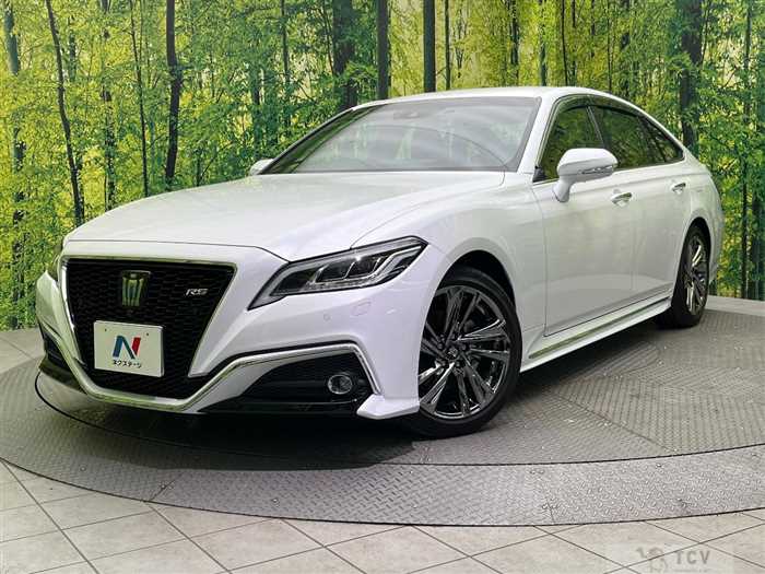 2020 Toyota Crown Hybrid