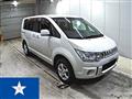 2017 Mitsubishi Delica D5