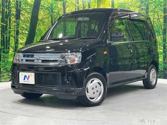 2010 Mitsubishi Toppo