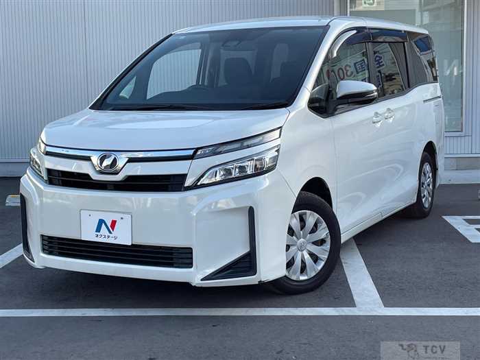 2017 Toyota Voxy